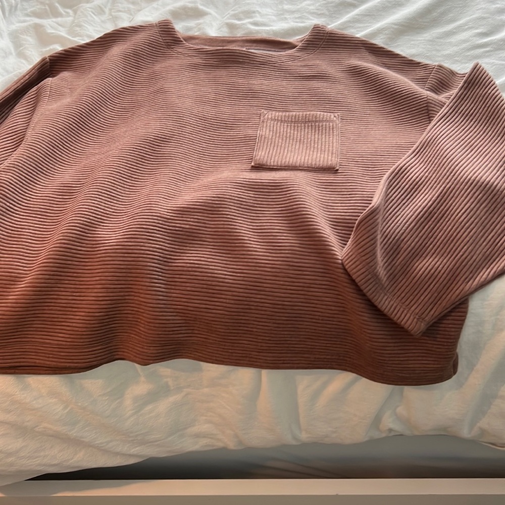 Brown ribbed sweater